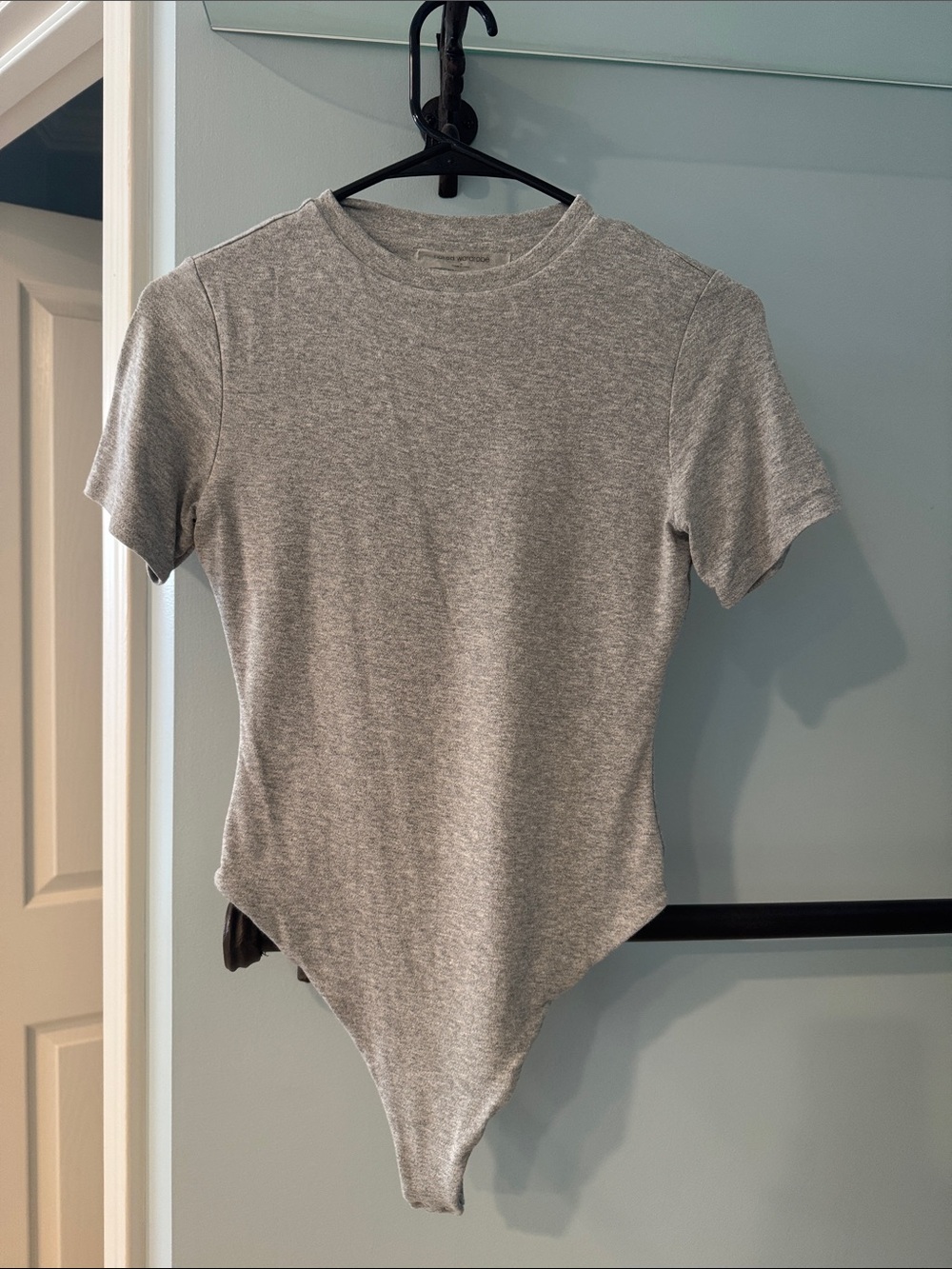 naked wardrobe Heather Grey Short-Sleeve Crewneck Bodysuit size medium